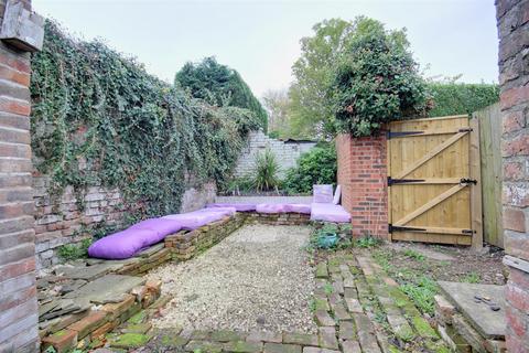 3 bedroom terraced house for sale, Norwood, Beverley