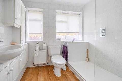 4 Hollybrake Close, Chislehurst, BR7 6NT