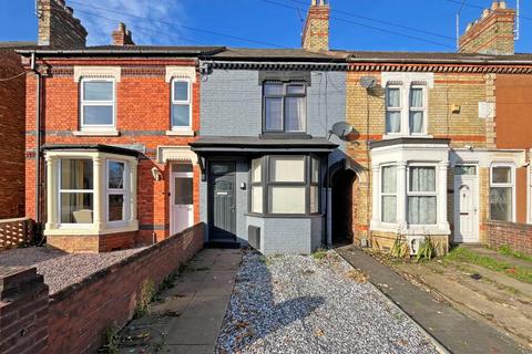 3 bedroom terraced house for sale, Oundle Road, Peterborough PE2