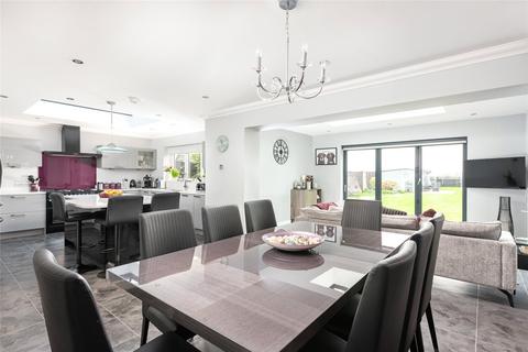 5 bedroom detached house for sale, Aylesbury Road, Bierton, Aylesbury, Buckinghamshire, HP22