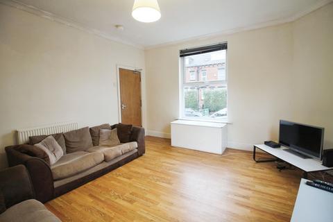 6 bedroom terraced house to rent, Royal Park View, Hyde Park, LS6