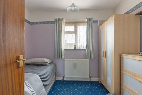 49 Danescourt Crescent, Sutton, SM1 3DZ