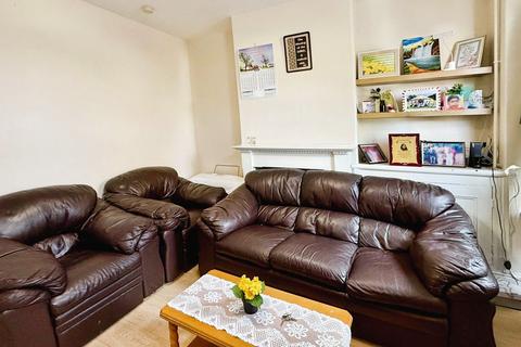 2 bedroom terraced house for sale, Regent Street, Leicester LE2