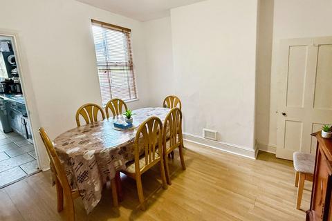 2 bedroom terraced house for sale, Regent Street, Leicester LE2