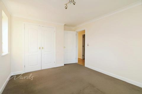 2 bedroom apartment to rent, Mansfield Drive Iwade ME9