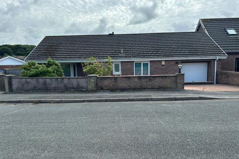 2 bedroom bungalow for sale, Gateholm Avenue, Milford Haven, Pembrokeshire, SA73