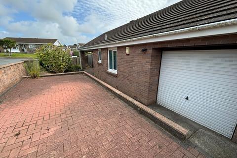 2 bedroom bungalow for sale, Gateholm Avenue, Milford Haven, Pembrokeshire, SA73