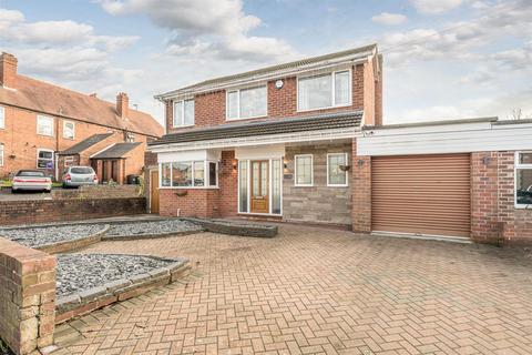 3 bedroom detached house for sale, Corbyns Hall Road, Brierley Hill, DY5 4RA