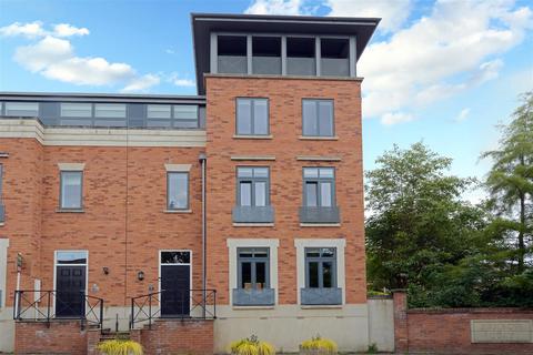 3 bedroom townhouse for sale, The Anchorage, Coton Hill, Shrewsbury