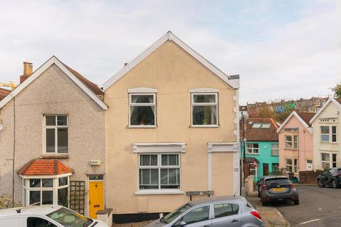 3 bedroom end of terrace house for sale, Stanley Hill, Totterdown