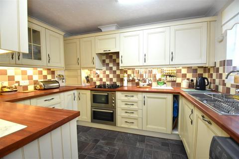 2 bedroom detached bungalow for sale, Stilwells, Rochford