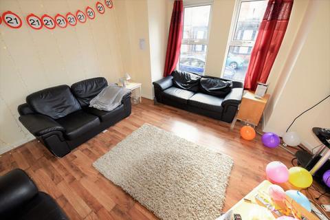 7 bedroom house to rent, 10 Welton Road