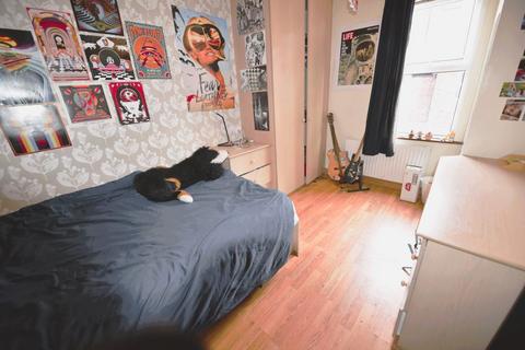 7 bedroom house to rent, 13 Richmond Avenue (7 Beds)