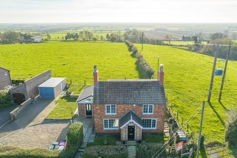 Corkscrew Cottage Blacksmith Lane, East Keal, Spilsby, PE23 4AZ