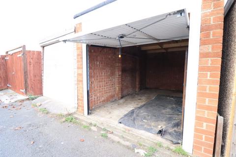 Garage to rent, Kenilworth Way, Redcar, TS10