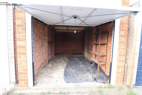 Garage to rent, Kenilworth Way, Redcar, TS10