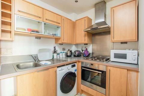 2 bedroom flat to rent, Kingfisher Meadow, Kent ME16