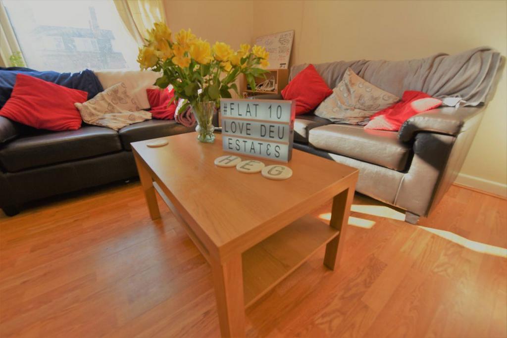 Apartment in Leeds - View 2