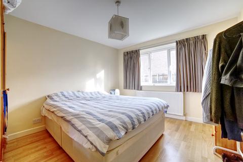 2 bedroom flat to rent, Whites Grounds, London, SE1