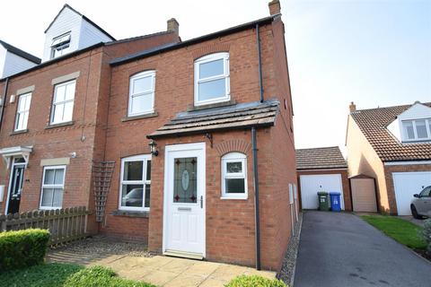 3 bedroom semi-detached house to rent, Hadrians Walk, Crossgates, Scarborough