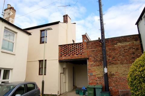 2 bedroom mews to rent, Carlton Cottage Sidney Street Cheltenham GL52 6DJ