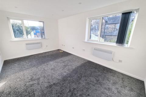 2 bedroom apartment to rent, Harker Terrace, Stanningley, Pudsey