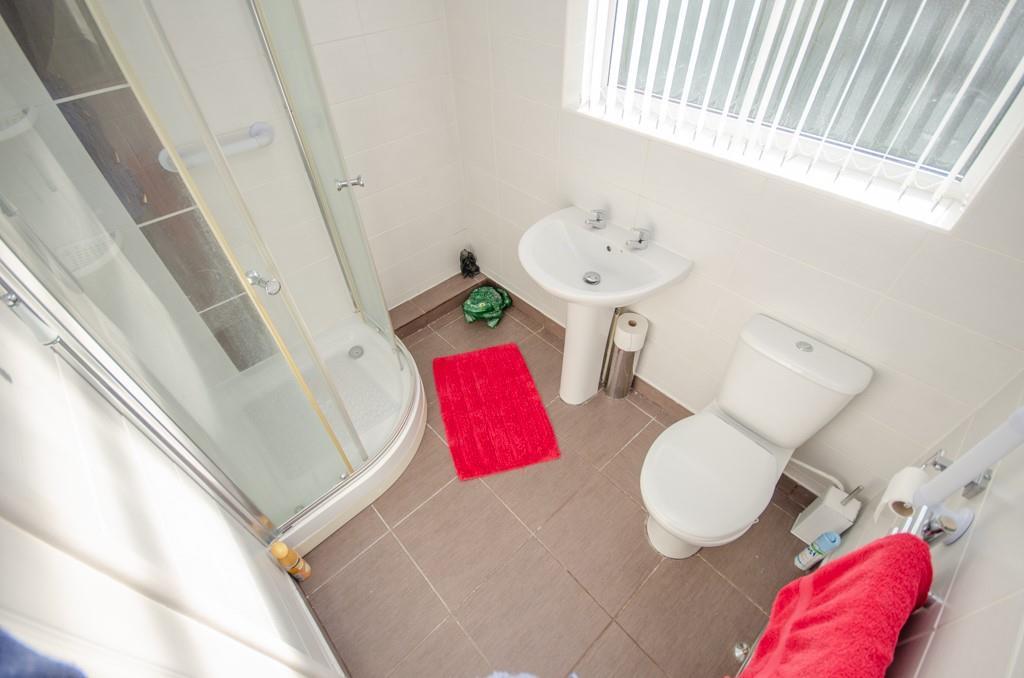 Shower room.jpg