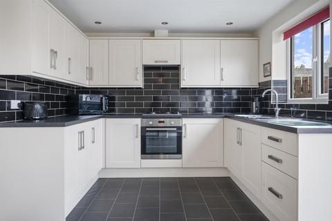 12 Market Close, Hope, Hope Valley, S33 6SE