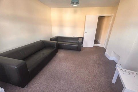 1 bedroom apartment to rent, Eastfield Road, Burnham SL1