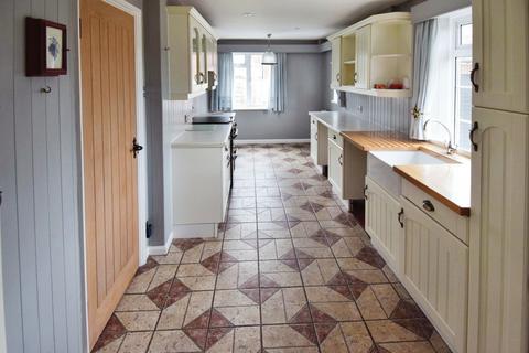 17 Holders Road, Amesbury, Salisbury, SP4 7PW