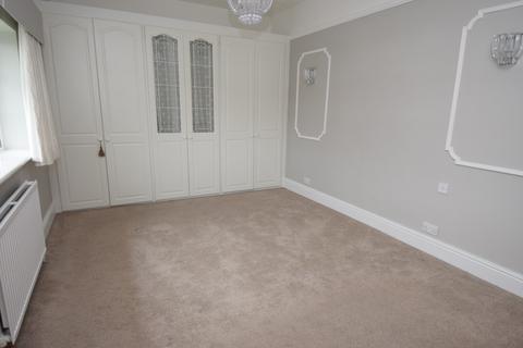 17 Holders Road, Amesbury, Salisbury, SP4 7PW