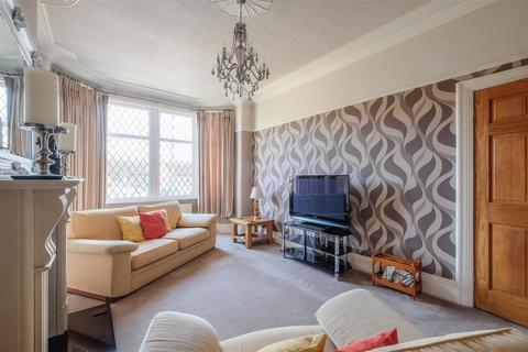 3 bedroom end of terrace house for sale, Huddersfield Road, Halifax