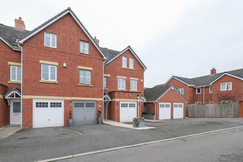 3 bedroom townhouse for sale, Bridge Meadow, Lymm WA13