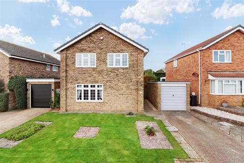 4 bedroom detached house for sale, North Way, Seaford