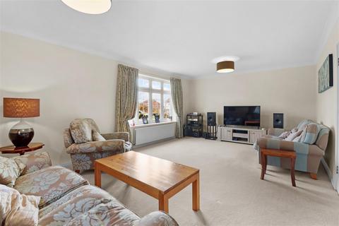 4 bedroom detached house for sale, North Way, Seaford