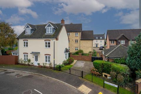 4 bedroom detached house for sale, Harlesden Close, Milton Keynes, Buckinghamshire