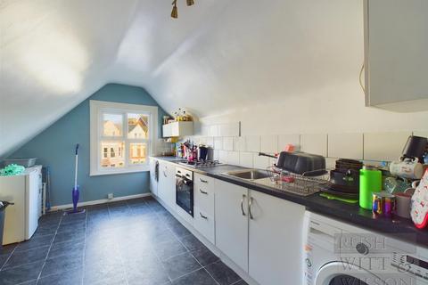 2 bedroom flat for sale, Cloudesley Road, St. Leonards-On-Sea