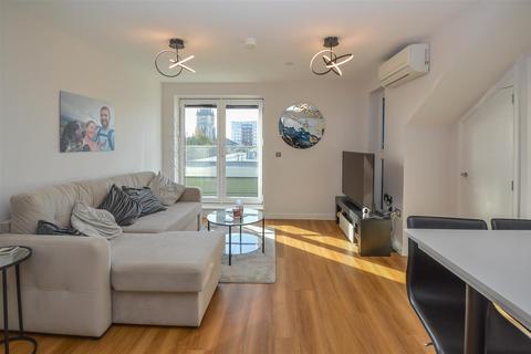 1 bedroom apartment for sale, 8 Ingrave Road, Brentwood