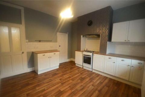 2 bedroom terraced house to rent, Athol Street, Manchester M18