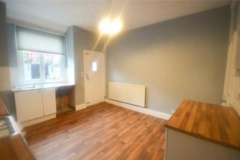 2 bedroom terraced house to rent, Athol Street, Manchester M18