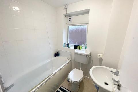 2 bedroom semi-detached house to rent, *£110pppw excl bills* Elmore Court, Arboretum, NOTTINGHAM NG7