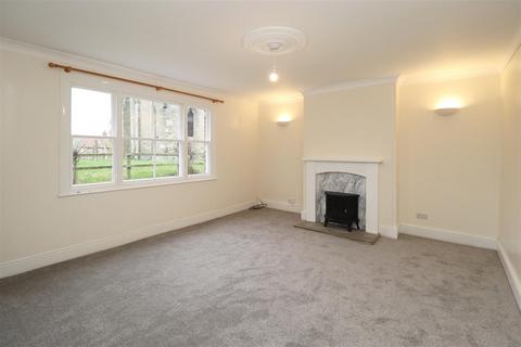 2 bedroom terraced house to rent, Church Walk, Bugthorpe, York