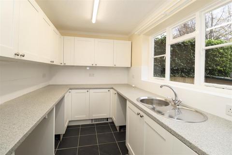 2 bedroom terraced house to rent, Church Walk, Bugthorpe, York