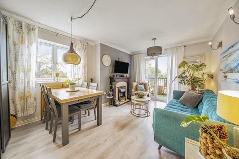 28 School Meadow, Guildford, GU2 8GY