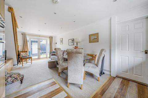 1 Capel Close, Akeley, Buckingham, MK18 5HX