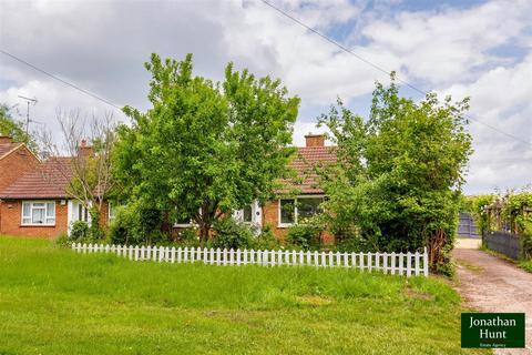 2 bedroom semi-detached bungalow to rent, Broad Baulk, Buntingford SG9