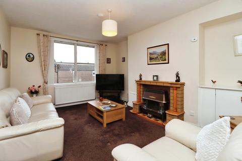 2 bedroom flat for sale, Chapel Place, Kirkcaldy, KY2