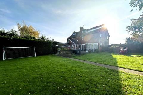 4 bedroom house for sale, Brockworth Road, Churchdown GL3