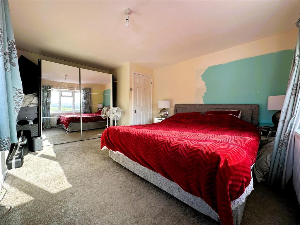 Master Bedroom I.jpg