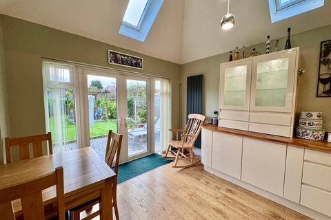 27 Abbey Crescent, Thorpe-le-soken, Clacton-on-sea, CO16 0LH